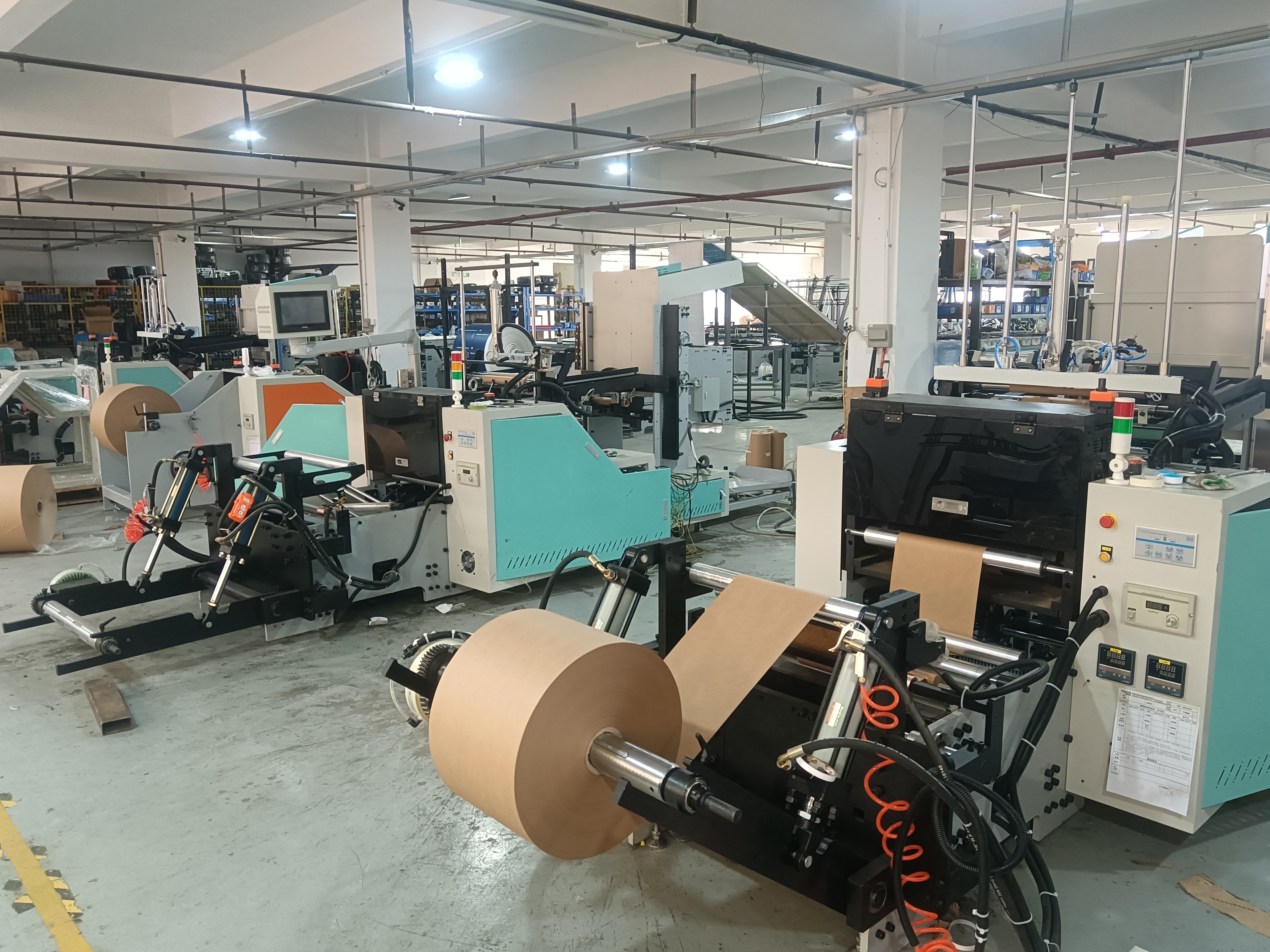 全自动蜂窝纸模切机